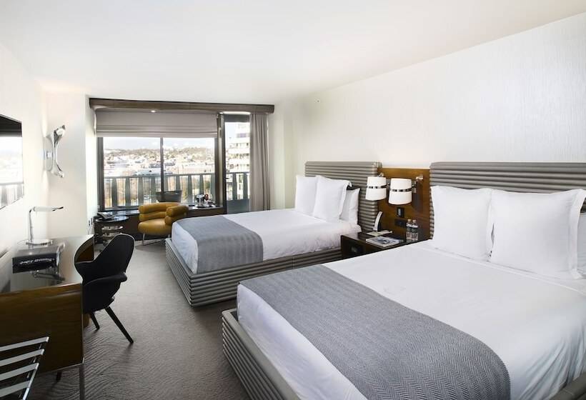 발코니 디럭스 룸, The Watergate Hotel Georgetown