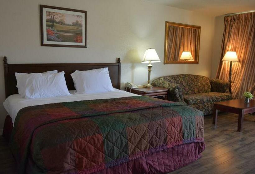 キングサイズベッドのスタンダードルーム, Travelodge By Wyndham Trinidad