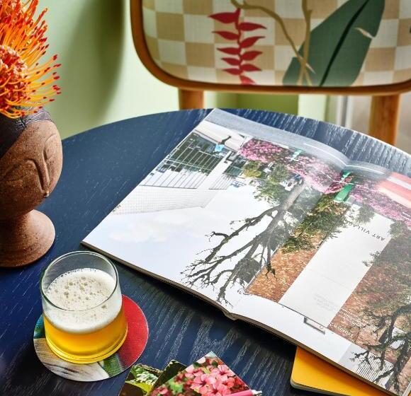 キングサイズベッドのスタンダードルーム, Wayfinder Waikiki   Voted Top 10 Best Hotels In Hawaii!