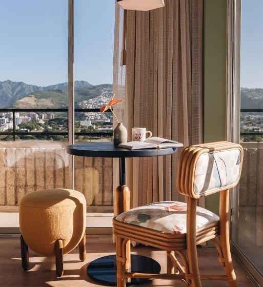 キングサイズベッドのスタンダードルーム, Wayfinder Waikiki   Voted Top 10 Best Hotels In Hawaii!
