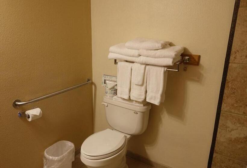 غرفة قياسية رباعية, Seasons Motel