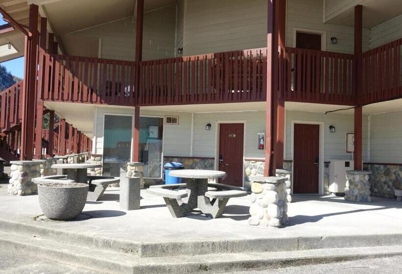 غرفة قياسية, Seasons Motel