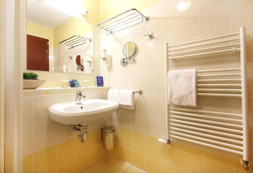 اتاق سوپریور با بالکن, Bioenergy Resort Salinera