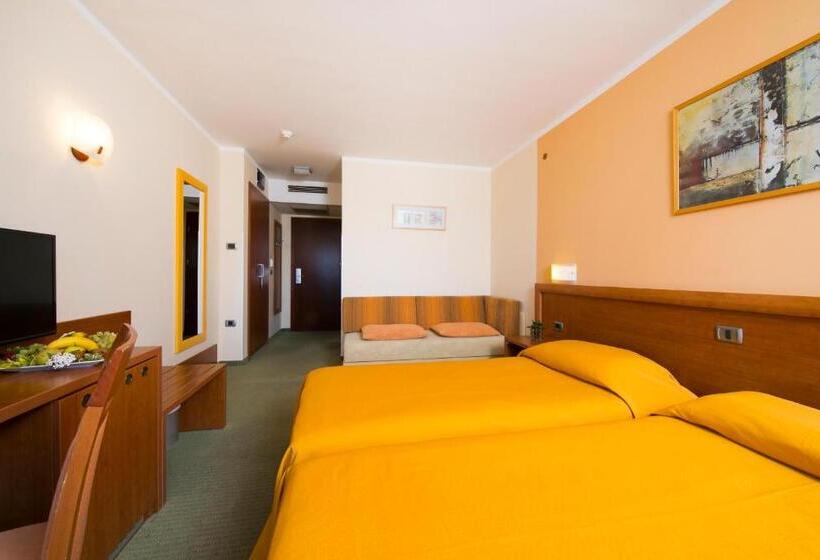 اتاق سوپریور با بالکن, Bioenergy Resort Salinera