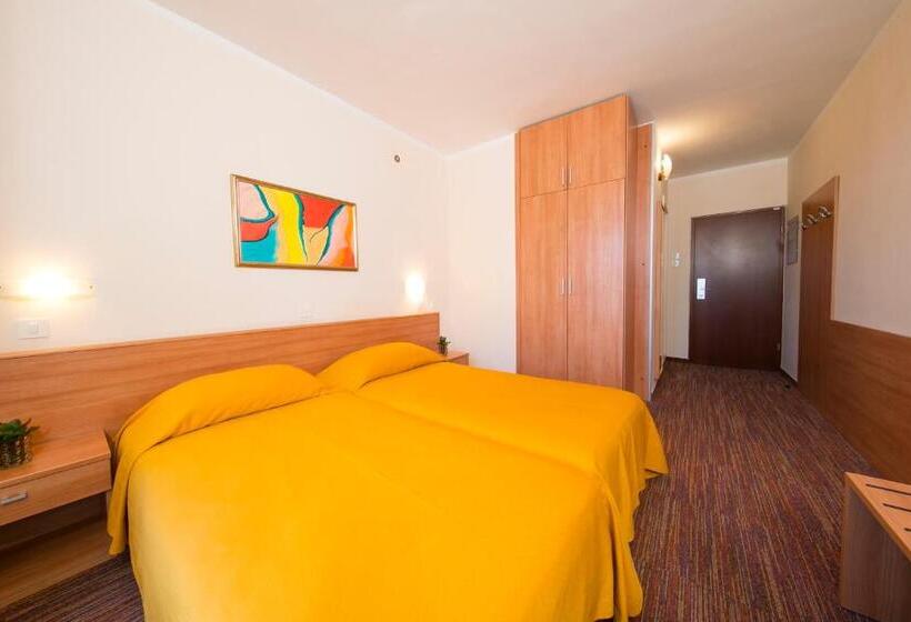 اتاق استاندارد یک نفره, Bioenergy Resort Salinera