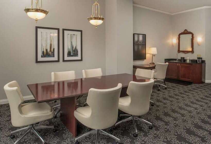 キングサイズベッドのエクゼクティブルーム, Embassy Suites Hotel Denver Tech Center