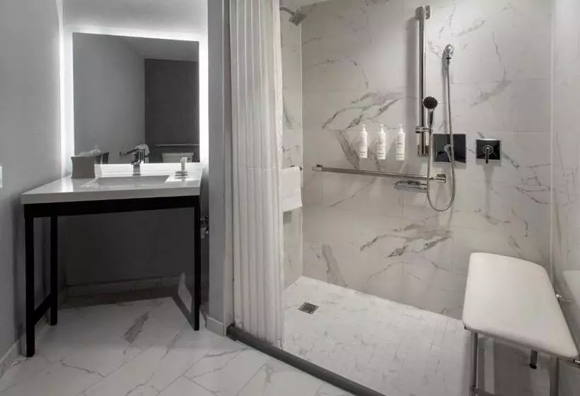 اتاق استاندارد با تخت بزرگ, Boston Marriott Copley Place