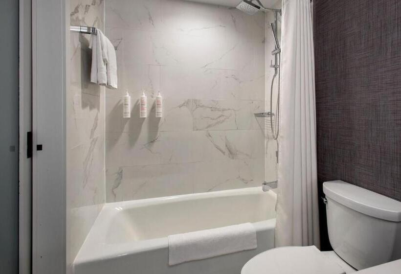 스탠다드 룸 킹사이즈 침대, Boston Marriott Copley Place