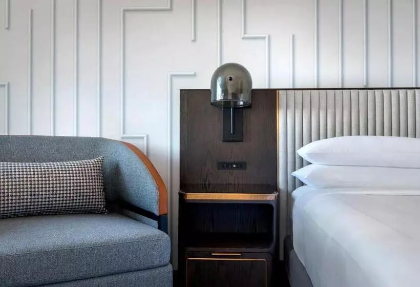 اتاق استاندارد با تخت بزرگ, Boston Marriott Copley Place