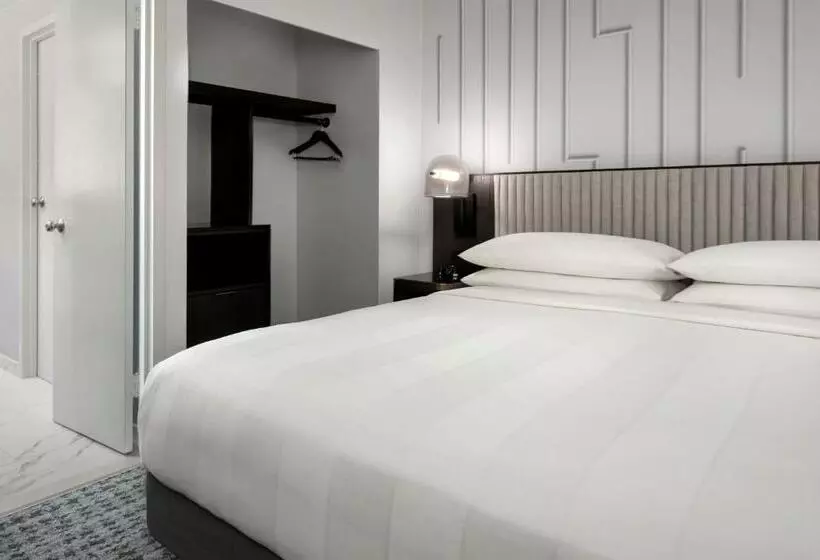 سوئیت اجرایی با تخت کینگ, Boston Marriott Copley Place