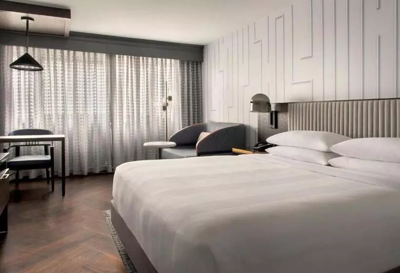 اتاق استاندارد با تخت بزرگ, Boston Marriott Copley Place
