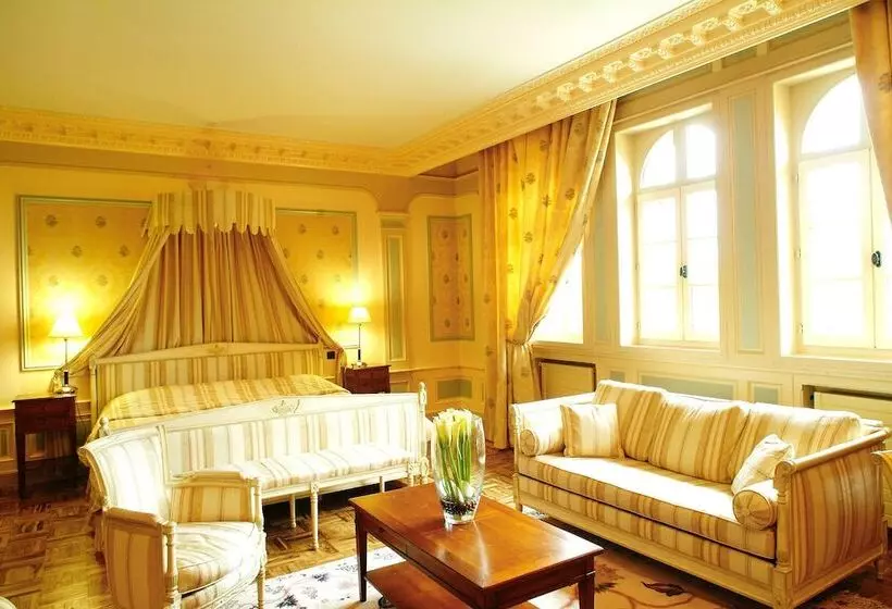 Prestige Room, Chateau De Montvillargenne