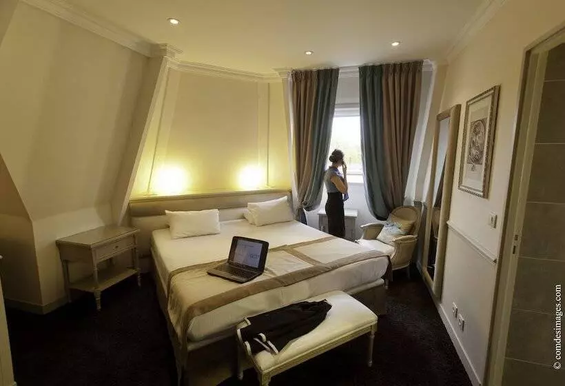 Standard Room, Chateau De Montvillargenne