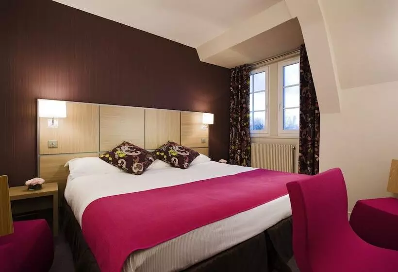 Standard Room, Chateau De Montvillargenne