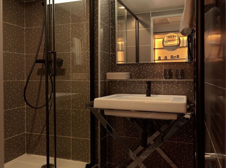 标准间, Chateau De Montvillargenne