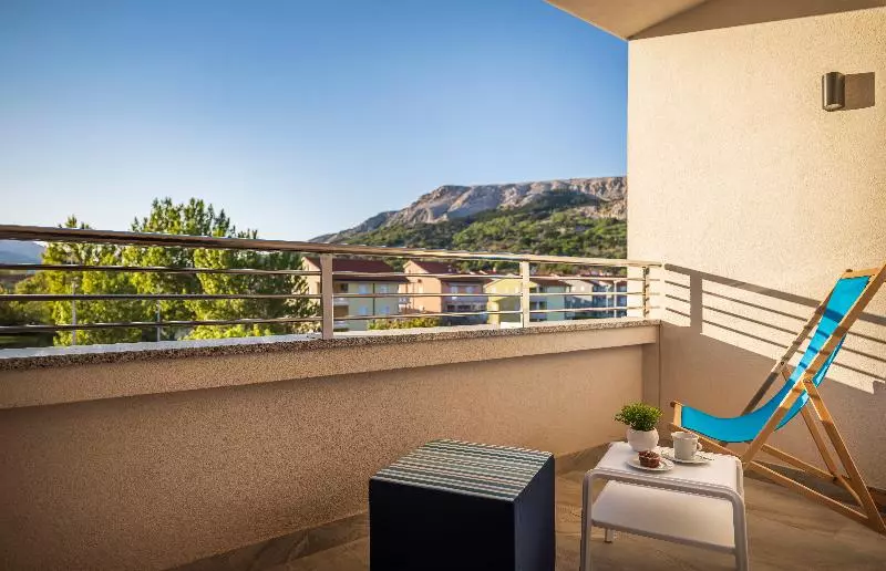 スーペリアトリプルルーム, Sunny Baška Hotel By Valamar, Ex Corinthia