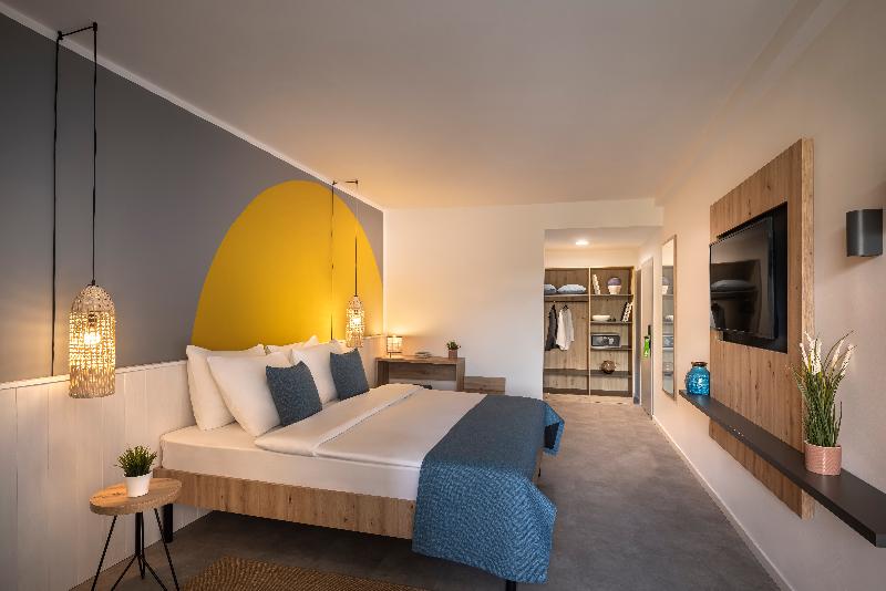 חדר סופריור לשלושה, Sunny Baška Hotel By Valamar, Ex Corinthia