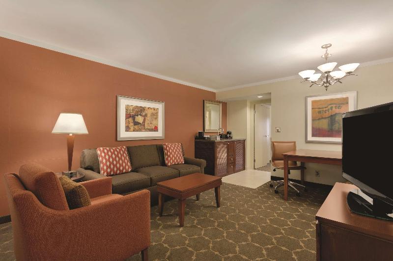 キングサイズベッドのスイートルーム, Embassy Suites Hotel Denver Tech Center