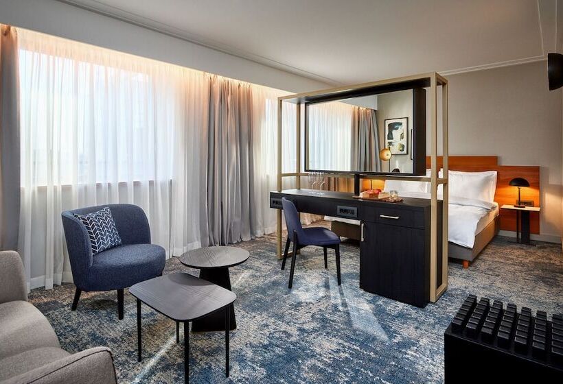 سوییت لوکس, Maistra City Vibes Hotel International