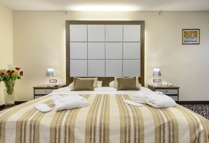 غرفة سوبيريور, Lapad