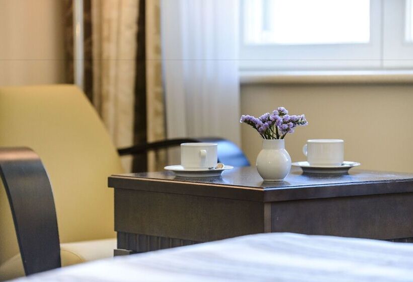 غرفة سوبيريور ذات إطلالة, Lapad