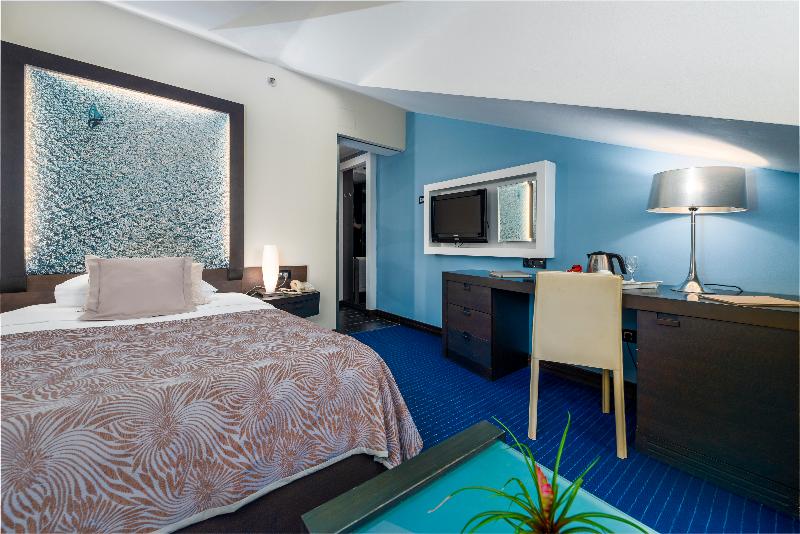 غرفة كلاسيكية, Lapad