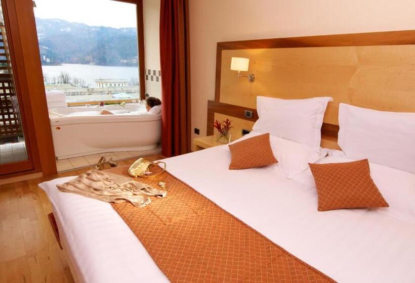 חדר סופריור, Lovec