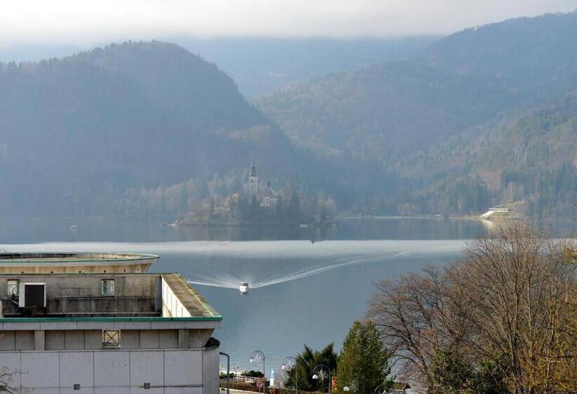 חדר סטנדרט נוף לאגם, Lovec