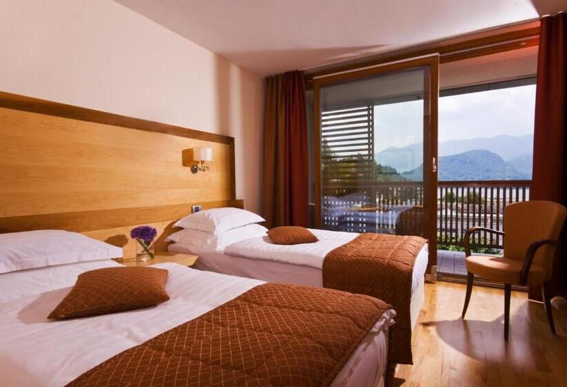 חדר סטנדרט נוף לאגם, Lovec