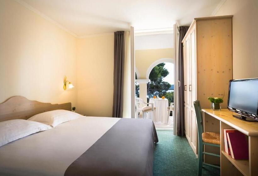 Президентский Люкс, Maistra Select Island Hotel Katarina