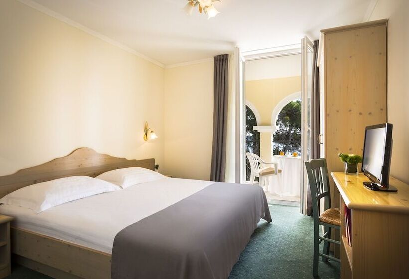 Президентский Люкс, Maistra Select Island Hotel Katarina