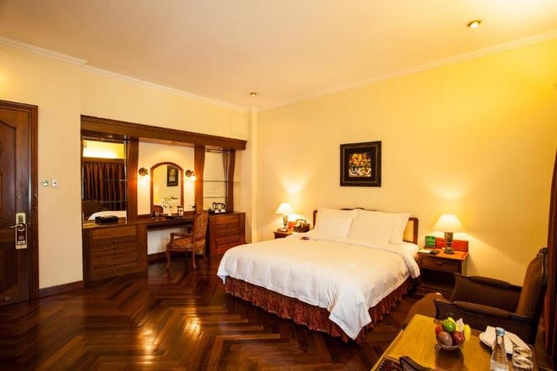 اتاق لوکس با چشمانداز شهر, Majestic Saigon