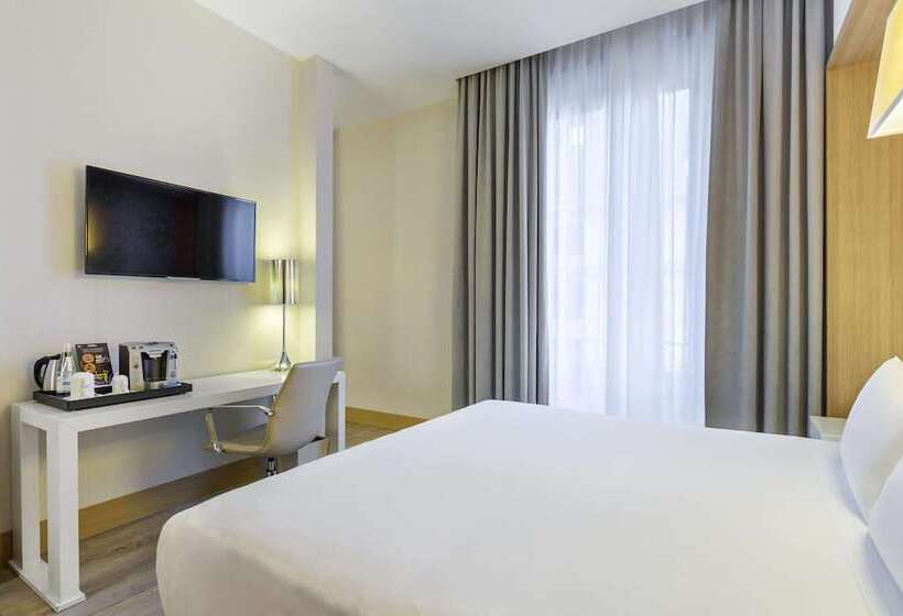 سوییت جونیور, NH Collection Milano Touring