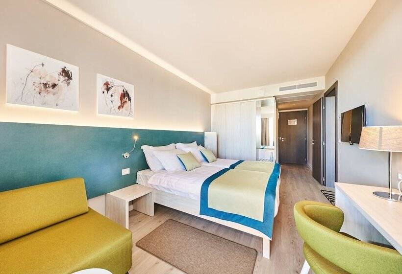 带阳台的高级房间, Sipar Plava Laguna