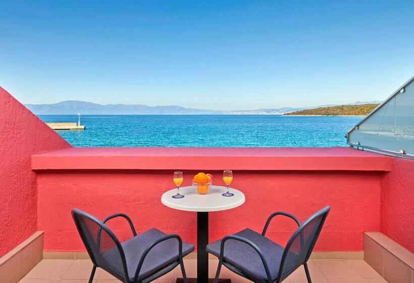 Номер Superior Вид на Море с Балконом, Veya Hotel By Aminess