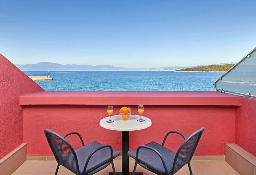 Номер Superior Вид на Море с Балконом, Veya Hotel By Aminess