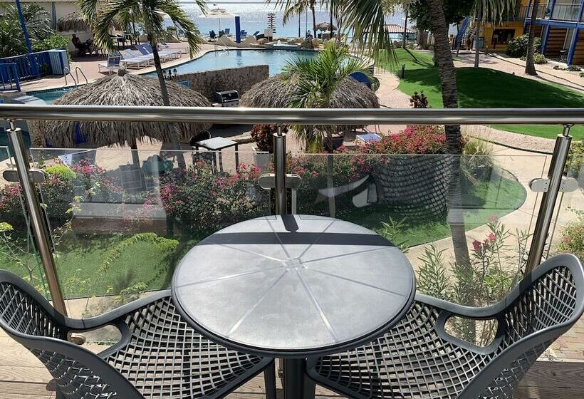 标准工作室, Divi Flamingo Beach Resort