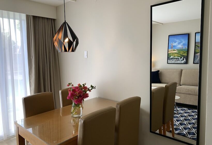 استودیوی استاندارد, Divi Flamingo Beach Resort