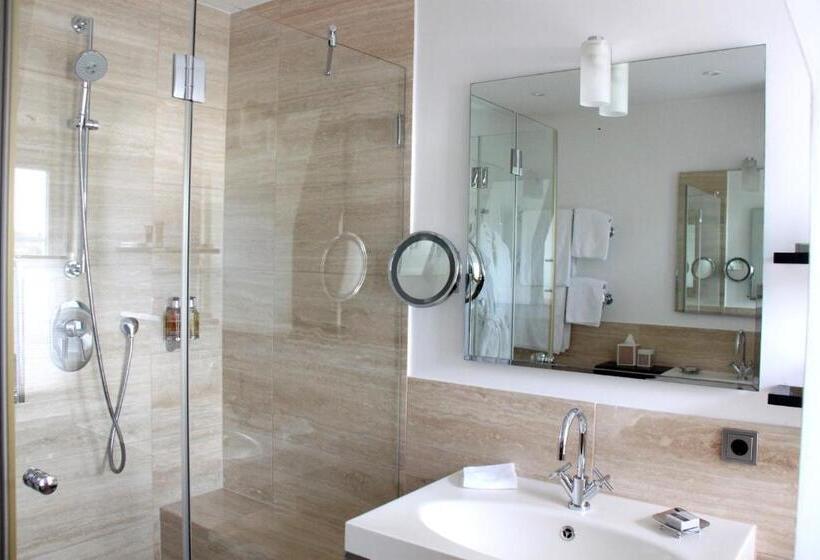 舒适型房间, Benen Diken Hof