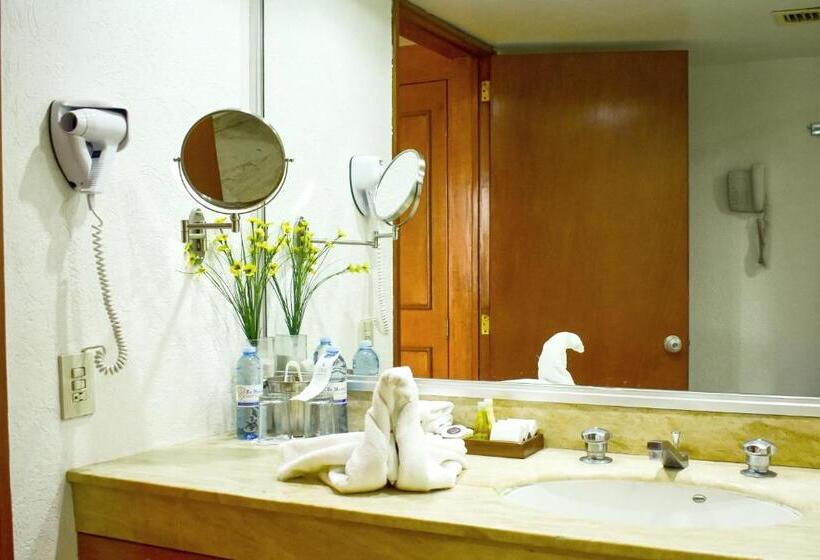 Полулюкс, De Mendoza