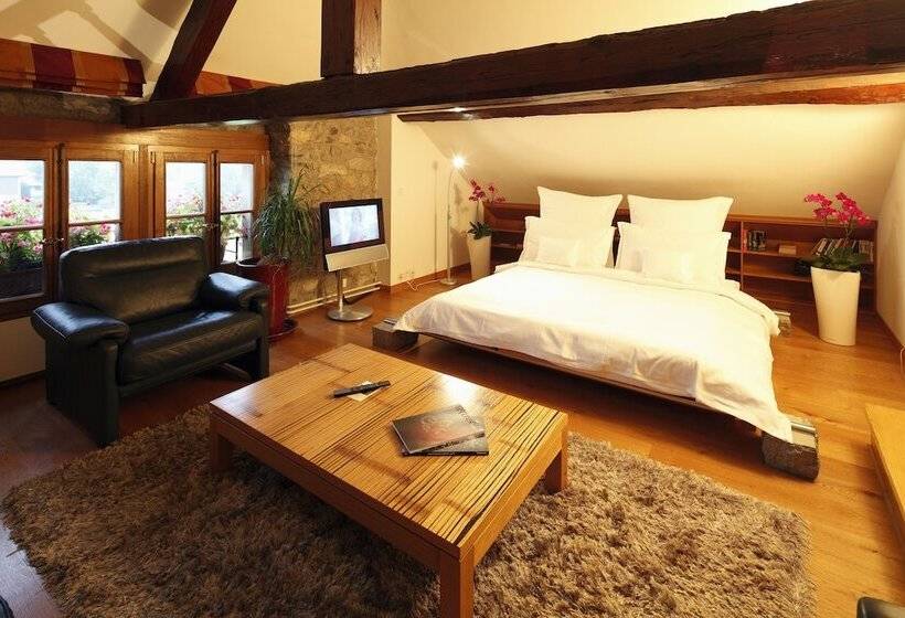 メゾネットスイート, Domaine De Chateauvieux