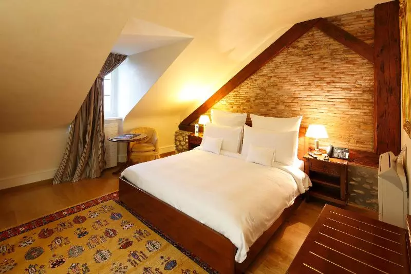 デラックスルーム, Domaine De Chateauvieux