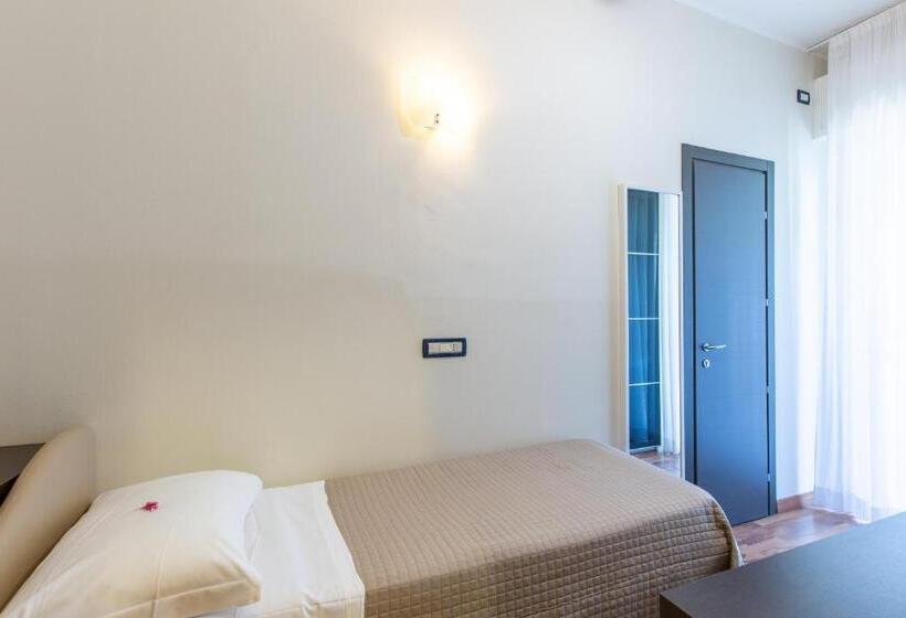 חדר סטנדרט יחיד, Gardenia