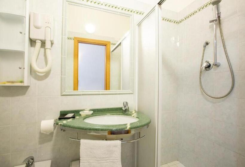 חדר סטנדרט יחיד, Gardenia