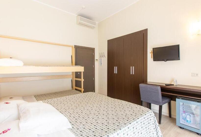 חדר סטנדרט לארבעה, Gardenia