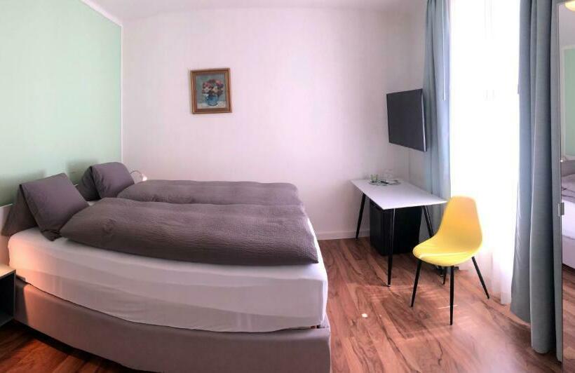 スタンダードルーム, Garni Dei Fiori