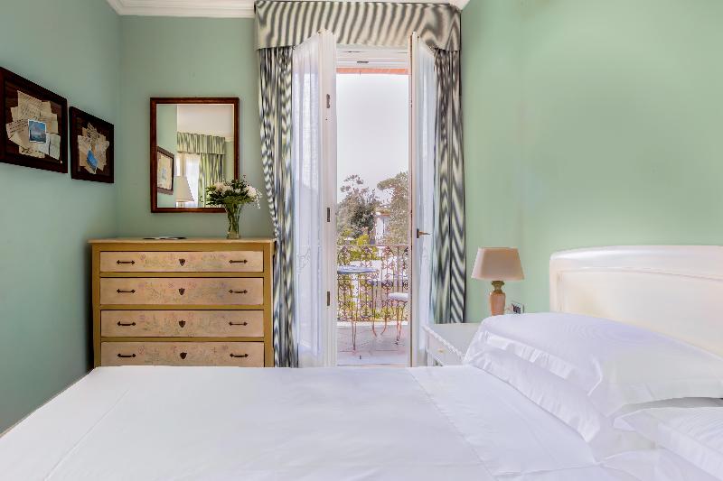 اتاق سوپریور, Gloucester Luk Kwok Hong Kong