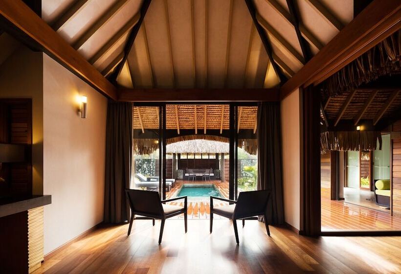 配有游泳池的小型套房, Kia Ora Resort & Spa