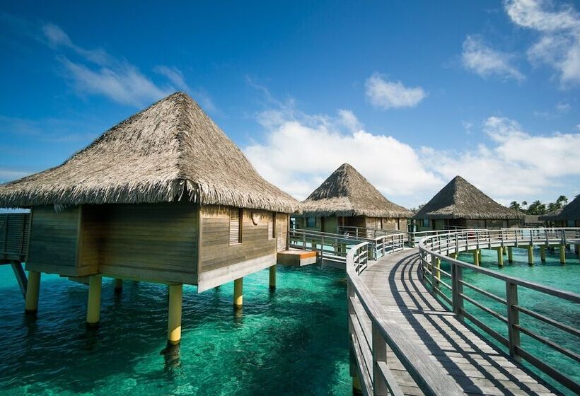 标准平房, Kia Ora Resort & Spa