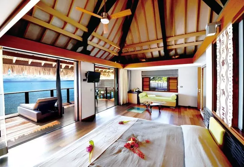 بانگلوی استاندارد, Kia Ora Resort & Spa